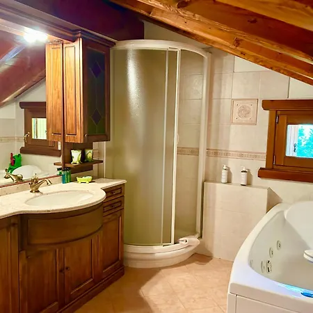 Mansarda Luminosa Apartment La Thuile