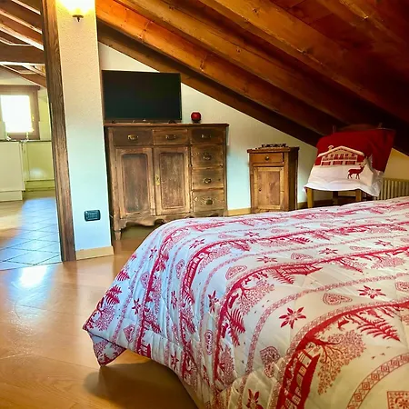 Appartamento Mansarda Luminosa La Thuile