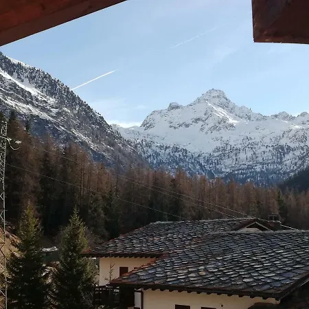 Mansarda Luminosa Apartament La Thuile